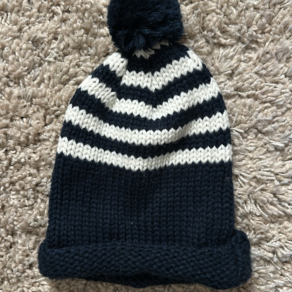 Women’s New Era NFL New England Patriots knit hat - Picture 2 of 3